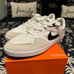 New Nike SB size 13
